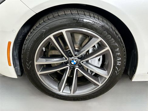 Used 2020 BMW 750i xDrive w/ Cold Weather Package image 33