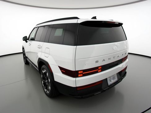 Used 2025 Hyundai Santa Fe SEL image 6