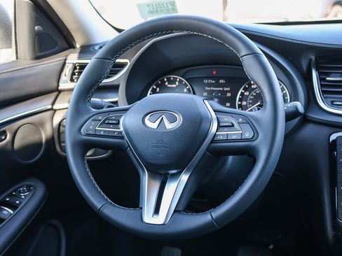 New 2025 INFINITI QX50 Luxe image 17