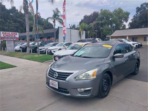 Used 2015 Nissan Altima 2.5 S w/ Power Driver Seat Package FWD image 1