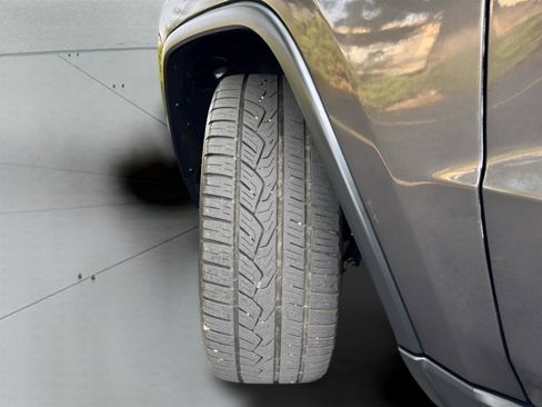 Used 2016 Jeep Grand Cherokee Limited image 26