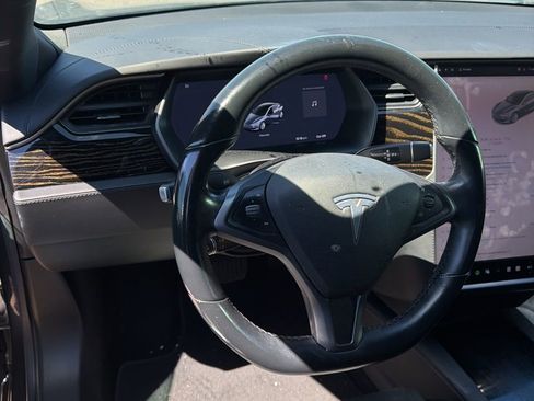 Used 2018 Tesla Model S 75D image 2