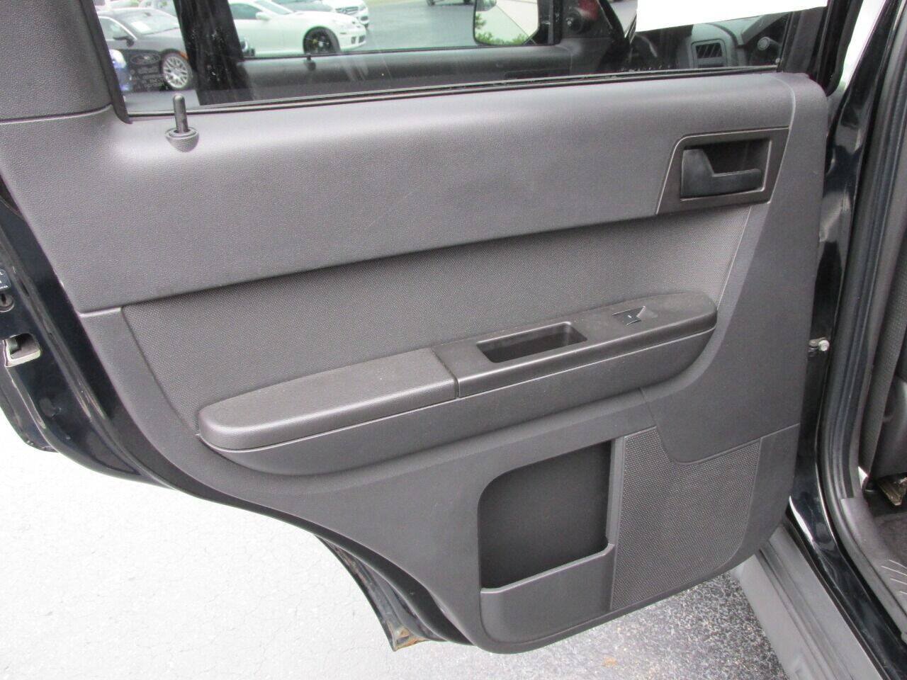 Used 2012 Ford Escape XLT FWD image 36
