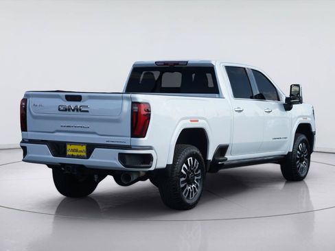 Used 2026 GMC Sierra 2500 Denali Ultimate w/ Max Trailering Package AWD/4WD image 6