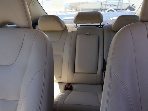 Used 2017 Volvo S60 T5 Dynamic FWD image 40