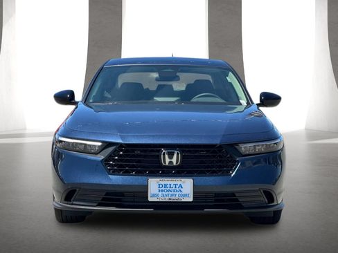 Used 2026 Honda Accord SE image 9
