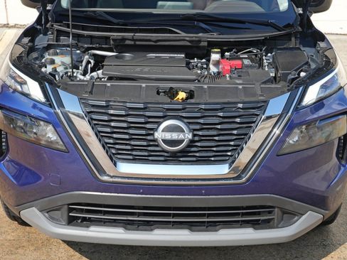 Used 2023 Nissan Rogue S AWD/4WD image 7