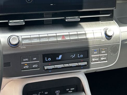Used 2024 Hyundai Kona SEL FWD image 20