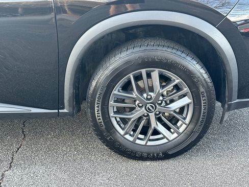 Used 2024 Nissan Rogue S image 12