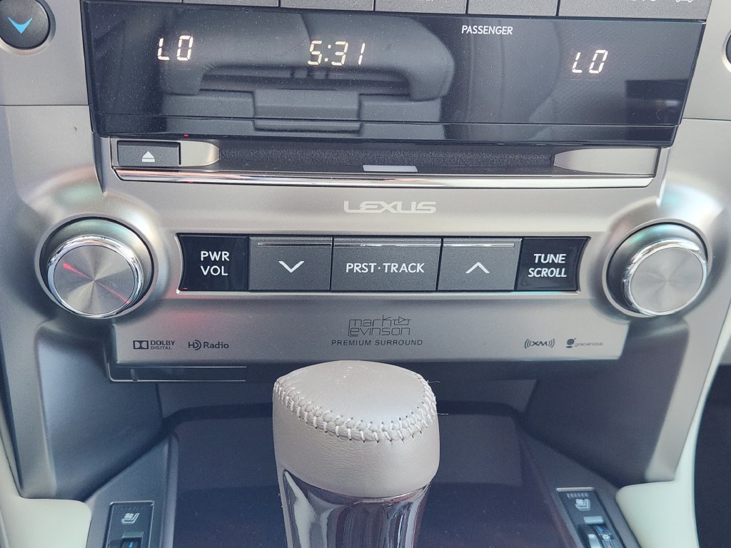 Used 2015 Lexus GX 460 Luxury AWD/4WD image 19