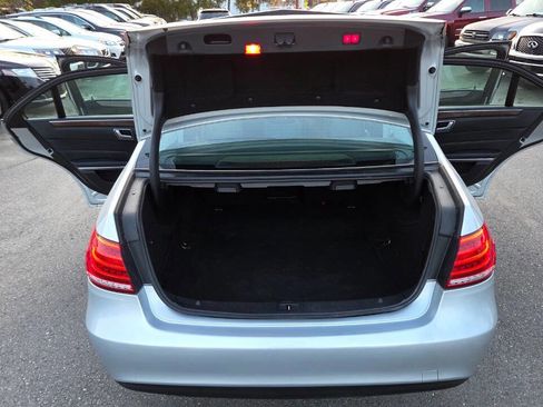 Used 2014 Mercedes-Benz E 350 4MATIC Sedan image 34