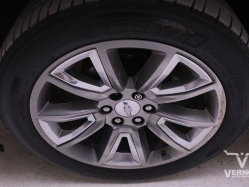 Used 2016 Chevrolet Suburban LTZ image 34