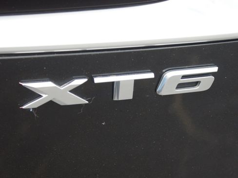 Used 2021 Cadillac XT6 Premium Luxury FWD image 19