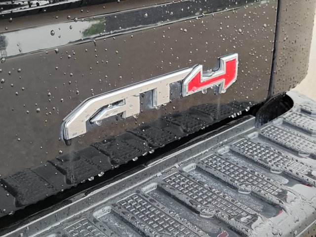 Used 2024 GMC Sierra 1500 AT4 w/ Technology Package AWD/4WD image 54