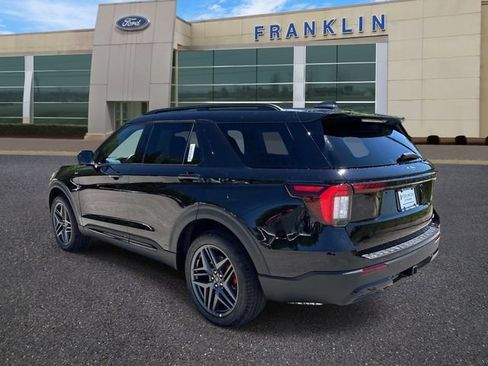 New 2026 Ford Explorer ST-Line w/ ST-Line Street Pack AWD/4WD image 5