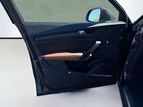 Used 2021 Audi Q5 Prestige image 22