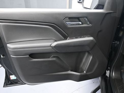 Used 2023 Chevrolet Colorado LT w/ LT Convenience Package image 12