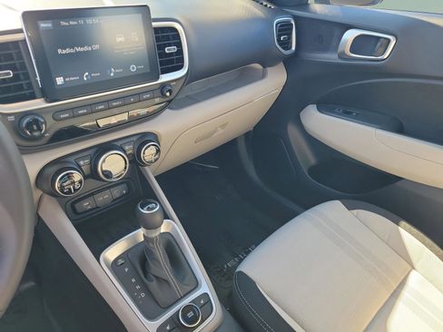 New 2026 Hyundai Venue SEL image 22