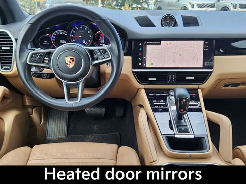 Used 2023 Porsche Cayenne Platinum Edition image 12
