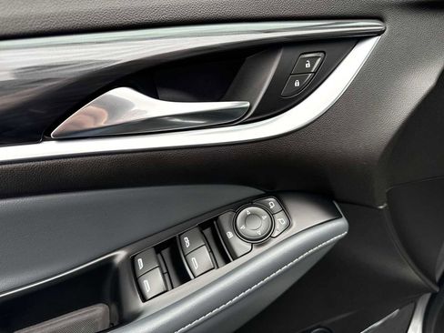 Certified 2023 Buick Enclave Essence w/ Experience Buick Package FWD image 15