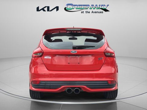 Used 2016 Ford Focus ST FWD image 6