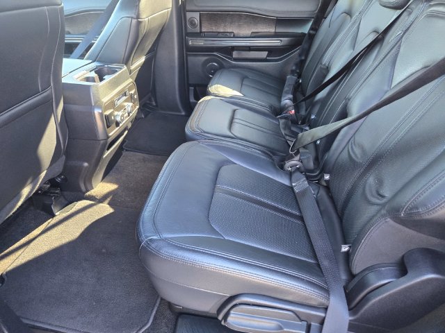 Used 2020 Ford Expedition Limited w/ Equipment Group 302A AWD/4WD image 10