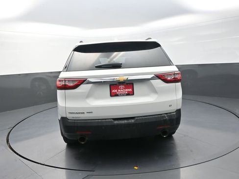 Used 2019 Chevrolet Traverse LT w/ LT Premium Package AWD/4WD image 8