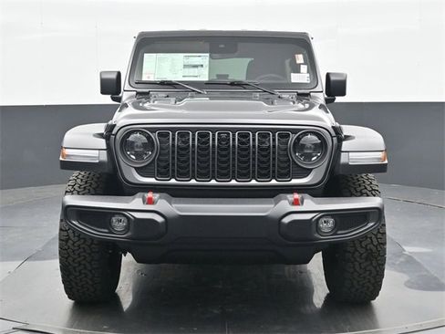 Used 2024 Jeep Wrangler Unlimited Rubicon w/ Technology Group image 7