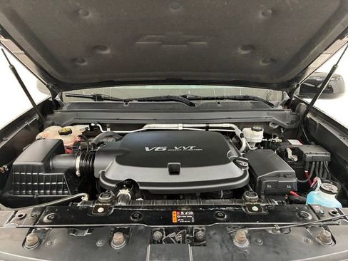 Used 2018 Chevrolet Colorado Z71 w/ Z71 Midnight Edition image 11