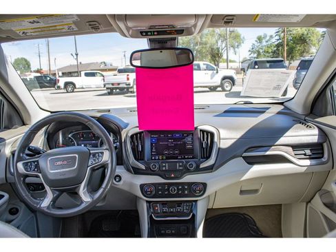 Used 2020 GMC Terrain Denali w/ Denali Premium Package AWD/4WD image 21
