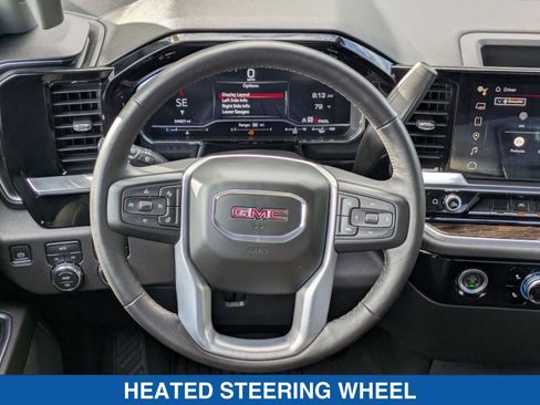 Used 2022 GMC Sierra 1500 SLE image 16