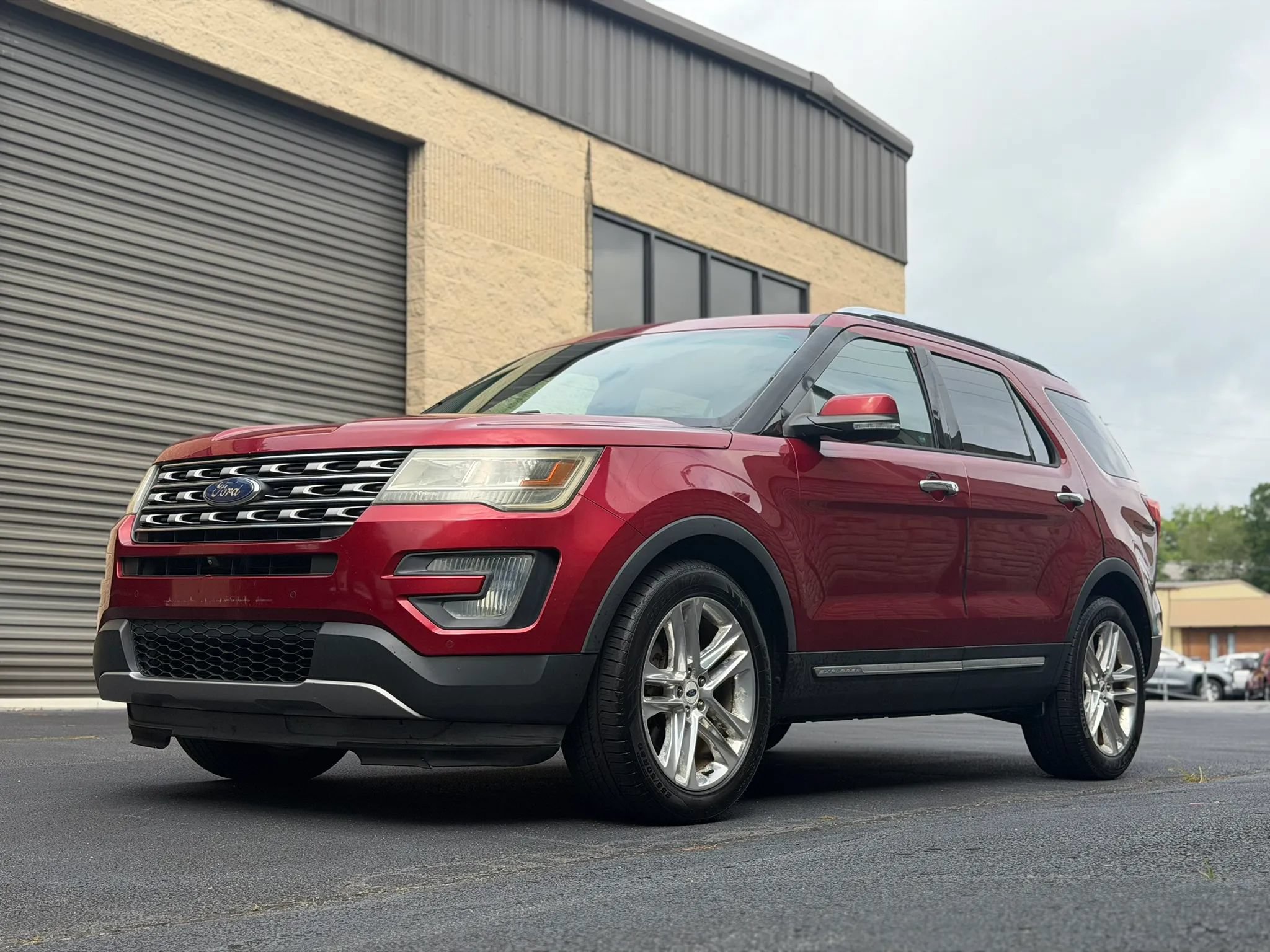 Used 2017 Ford Explorer Limited FWD image 44