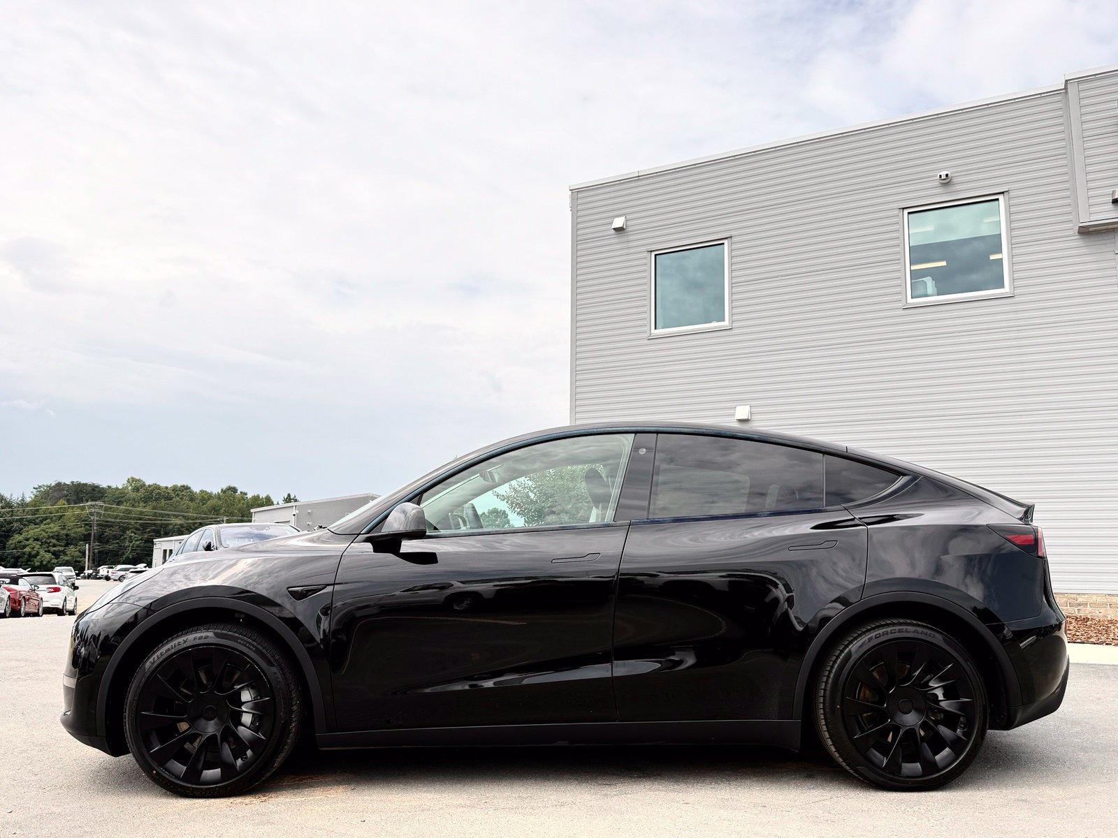 Used 2023 Tesla Model Y Long Range AWD/4WD image 11