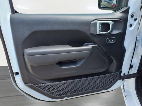 New 2026 Jeep Gladiator Sport AWD/4WD image 12