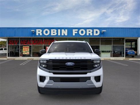 New 2025 Ford Expedition Max Platinum w/ Platinum Ultimate Package image 6