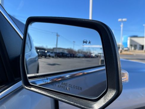 Used 2020 GMC Acadia SLT image 19