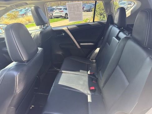 Used 2015 Toyota RAV4 Limited image 24