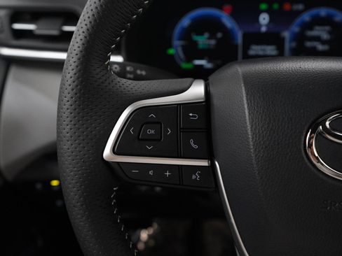 Used 2026 Toyota Sienna AWD image 27