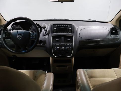 Used 2015 Dodge Grand Caravan American Value Package FWD image 14