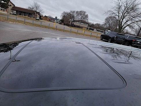 Used 2024 Buick Enclave Essence w/ Experience Buick Package image 25