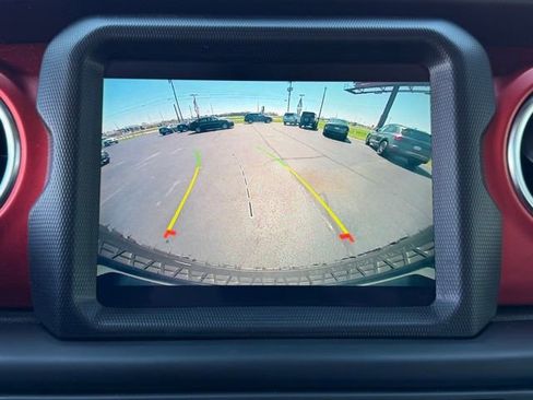 Used 2021 Jeep Wrangler Unlimited Rubicon image 31