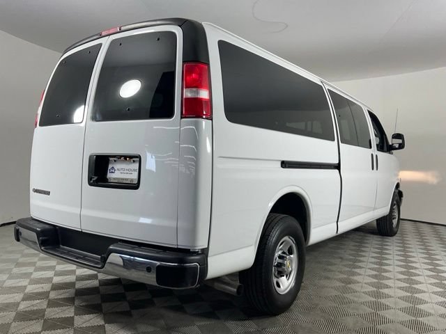 Used 2024 Chevrolet Express 3500 LT w/ LT Preferred Equipment Group RWD image 9