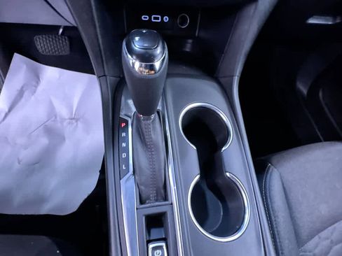 Used 2021 Chevrolet Equinox LT image 29