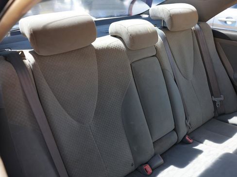 Used 2009 Toyota Camry LE image 14