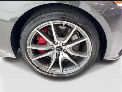 Used 2025 Genesis G70 2.5T RWD image 13