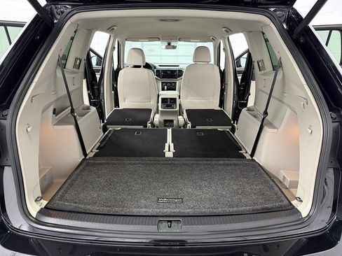 Used 2021 Volkswagen Atlas SE w/ Towing Package AWD/4WD image 29