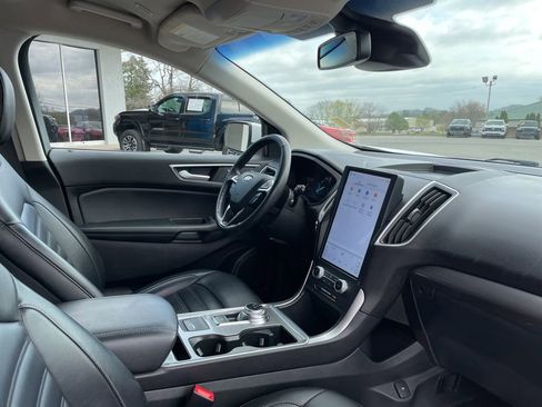 Used 2024 Ford Edge SEL image 29