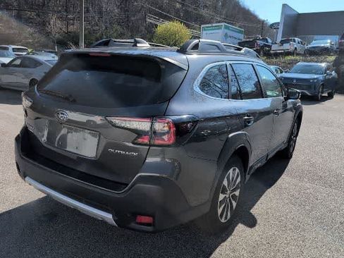 Used 2023 Subaru Outback Limited image 5