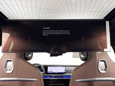 Used 2023 BMW i7 xDrive60 w/ Executive Package 2 image 44