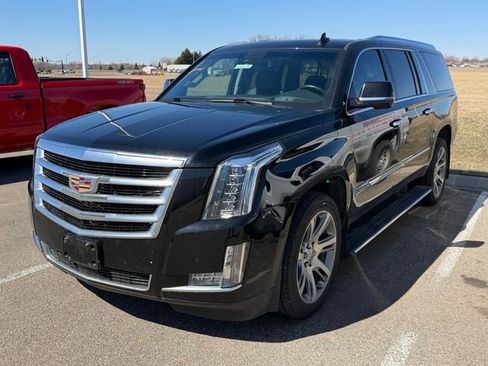 Used 2017 Cadillac Escalade ESV Premium Luxury image 1